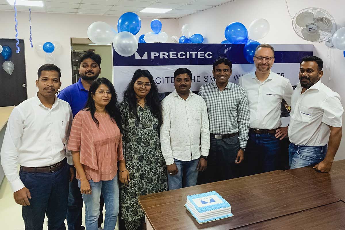 Alle neuen Mitarbeiter bei der Gründung Precitec Indien Precitec India Pvt. 基金会有限公司